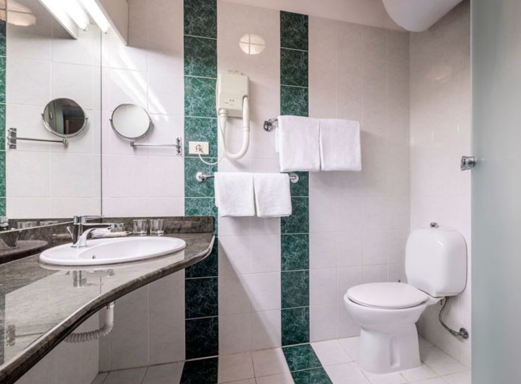 Portorož, Bernardin, Apartmaji Vila Barka 3*, pomlad, prvi maj - AKCIJA - polpenzion - slika 8